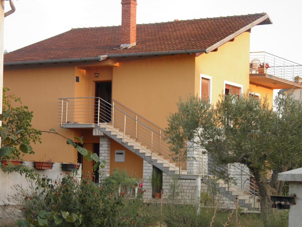 Apartments Nela Pula Exterior foto